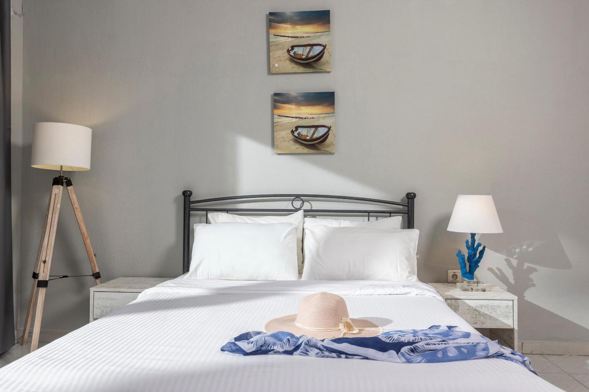 Jenny Hotel Siviri Eksteriør billede