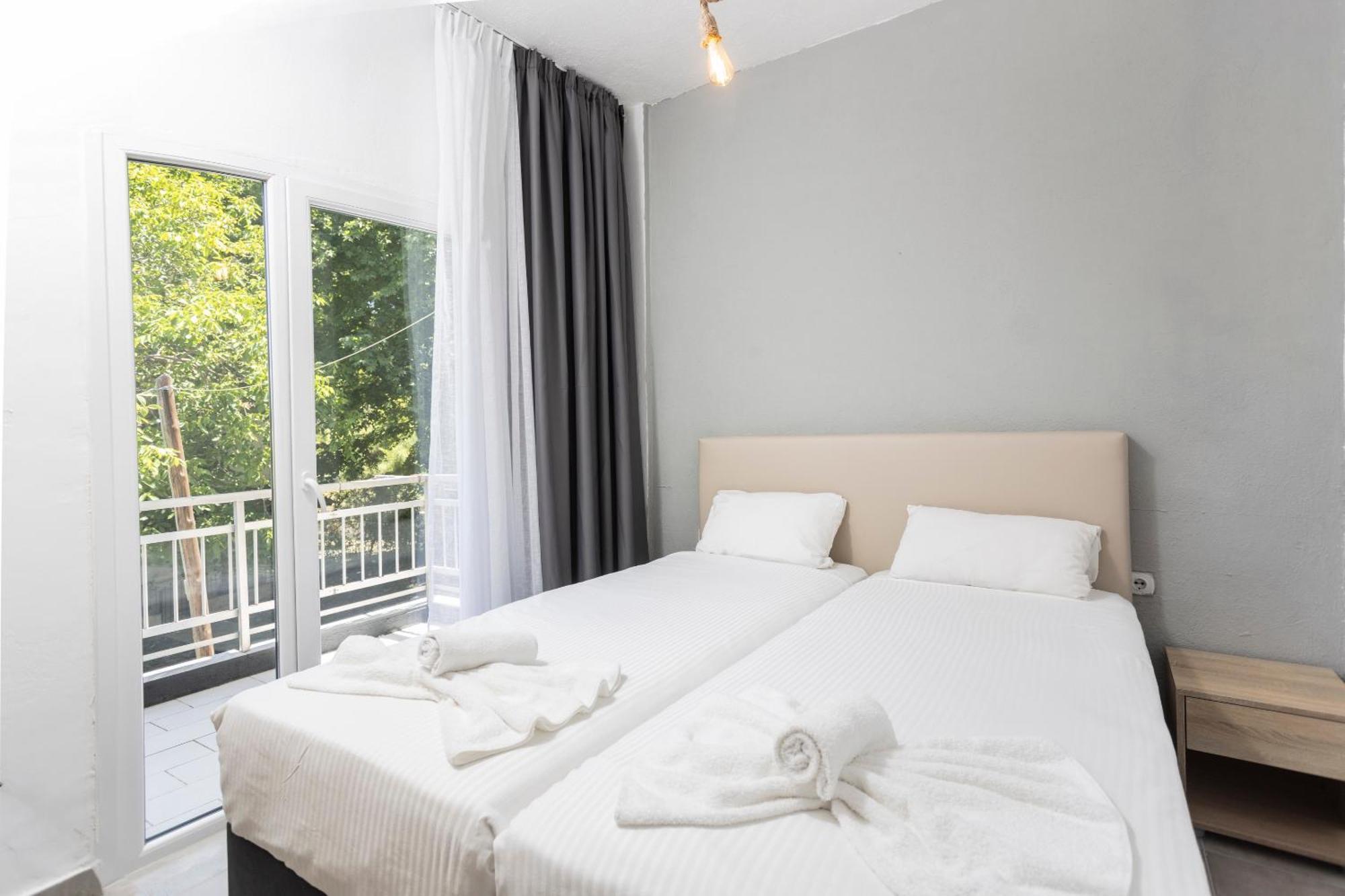 Jenny Hotel Siviri Eksteriør billede